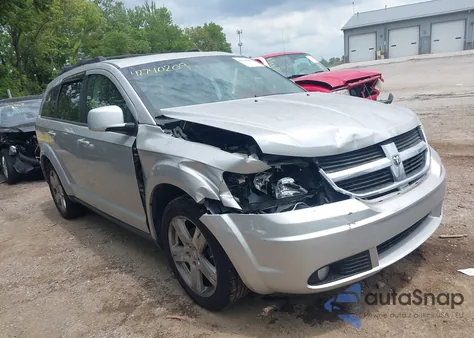 2010 Dodge Journey Sxt z USA, uszkodzony, nr VIN 3D4PH5FV8AT182822